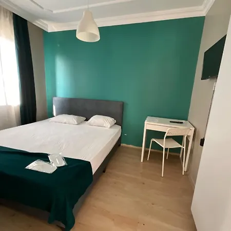 Khan's Aparthotel