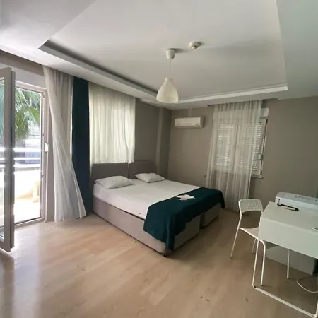 Khan's Aparthotel